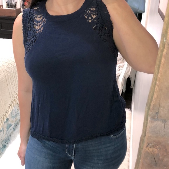 CRESCENT by Stitchfix size medium navy blue top - Picture 2 of 5